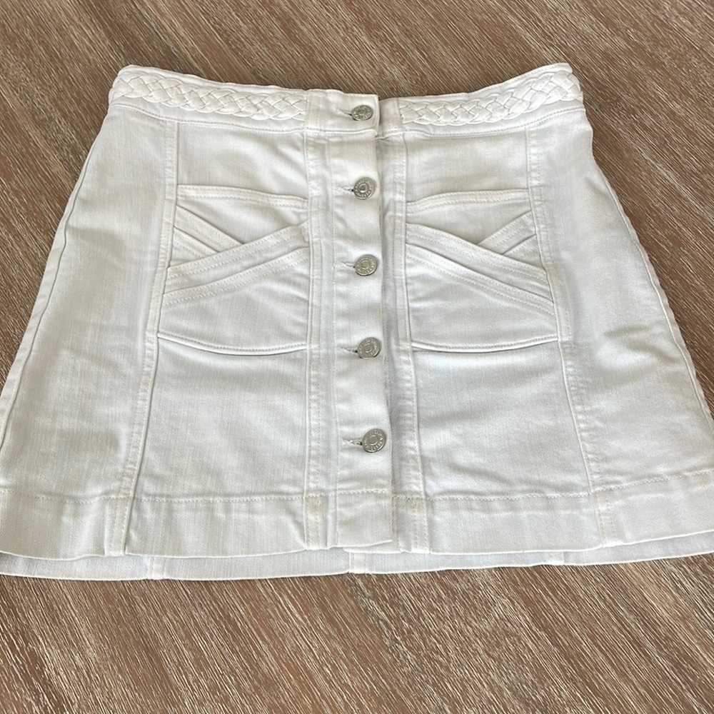 Veronica Beard mini skirt white